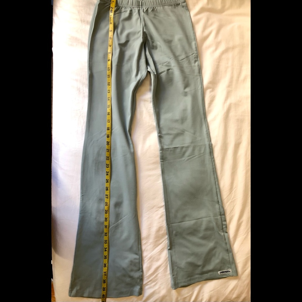 NWOT Sage color training pants
